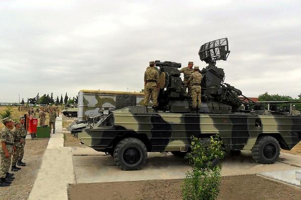 Минобороны Азербайджана предупредило о «немедленной нейтрализации» авиации Армении