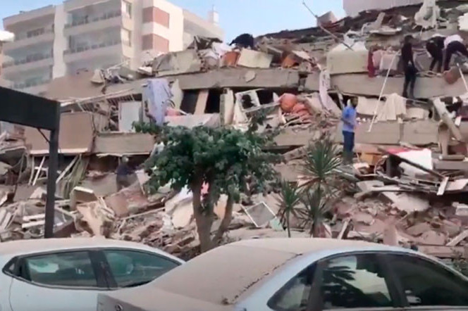 На западе Турции произошло мощное землетрясение: зафиксированы  значительные разрушения