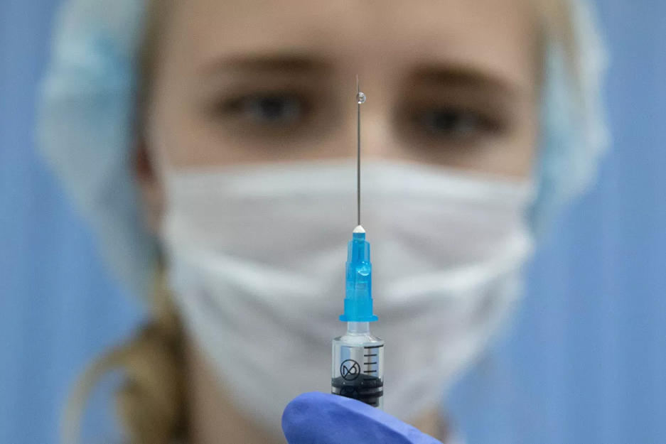 КовиВак: в России зарегистрировали уже третью вакцину от коронавируса