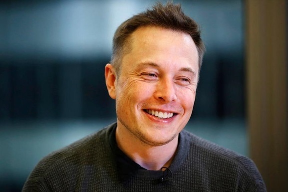 Оттеснил Бернара Арно: Илон Маск поднялся в списке миллиардеров Bloomberg