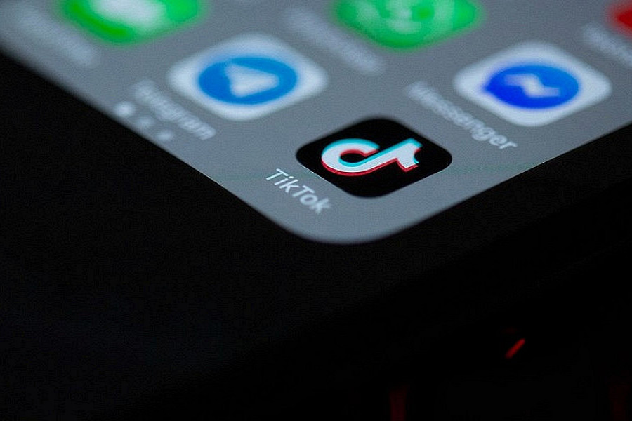 TikTok отслеживает данные пользователей активнее других соцсетей: исследование 