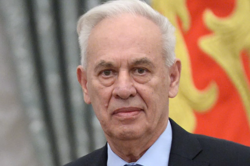 В Москве скончался конструктор истребителя Су-34 Роллан Мартиросов