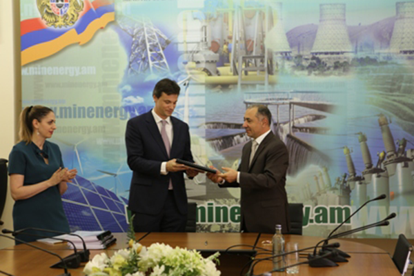 В Ереване подписано соглашение о строительстве солнечной фотовольтовой станции «Масрик-1»