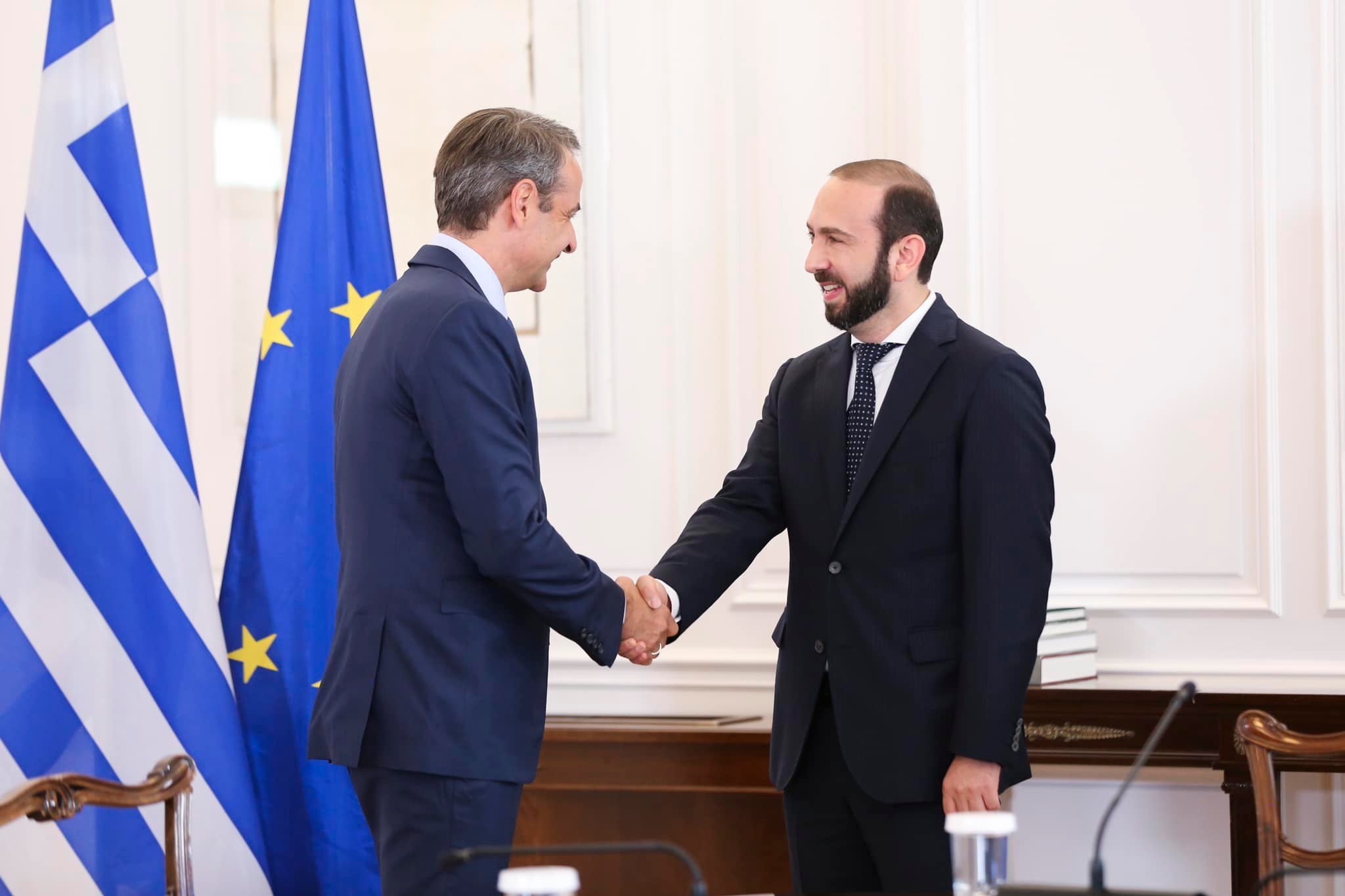 Նախարար Միրզոյանը Աթենքում է, հանդիպել է վարչապետ Միցոտակիսի հետ