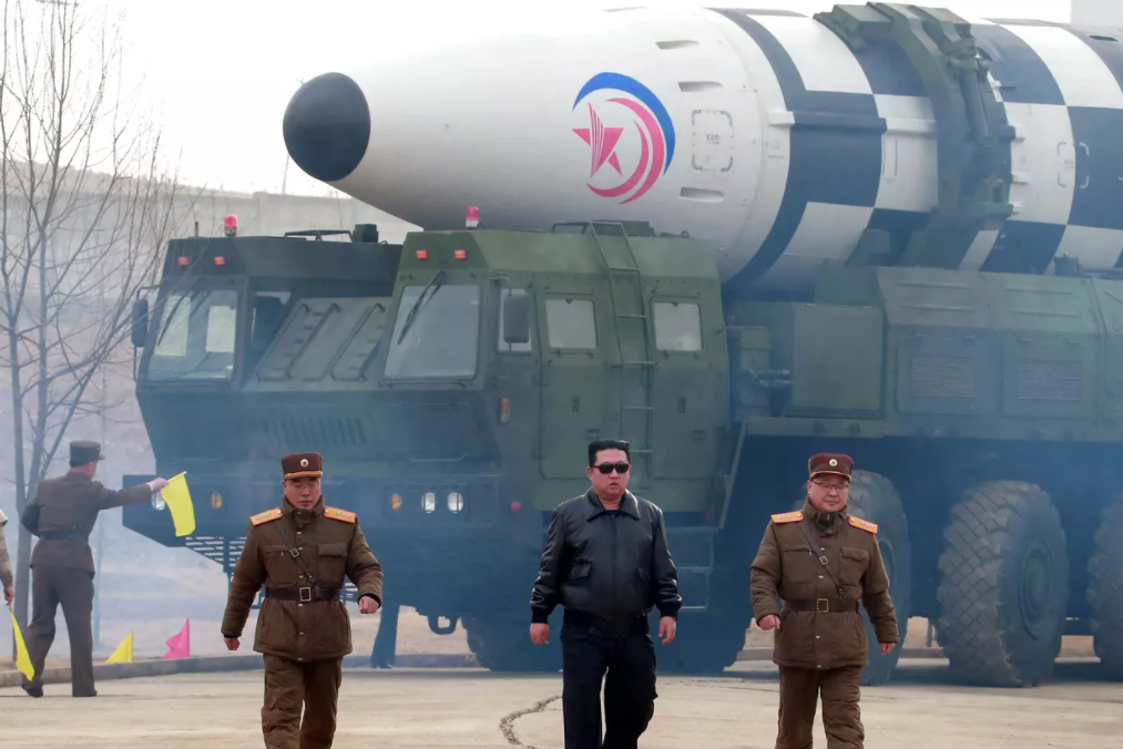 Ким Чен Ын заявил, что КНДР продолжит развивать наступательные вооружения