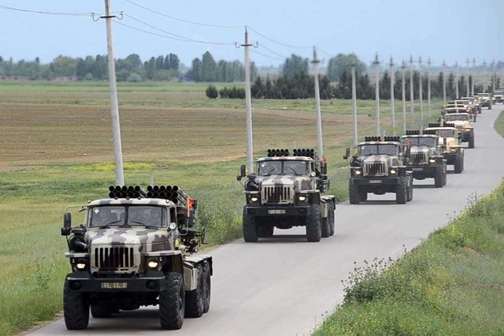 10 000 զինծառայող,  շուրջ 120 միավոր զրահատեխնիկա, համազարկային կրակի ռեակտիվ համակարգ, ինքնաթիռներ, անօդաչուներ.  Ադրբեջանում զորավարժությունները մեկնարկել են 