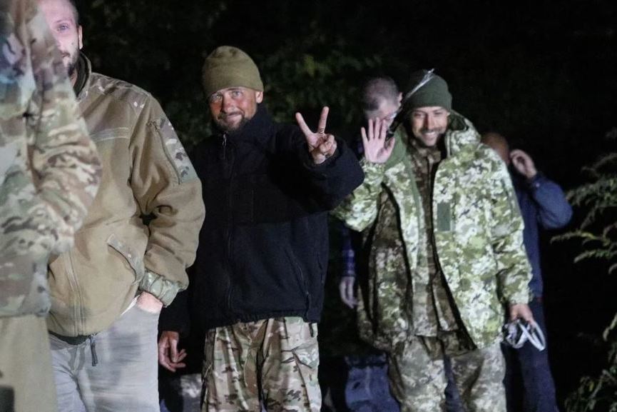Украина обменяла Виктора Медведчука и 55 россиян на 215 украинских военнопленных, среди которых – командиры «Азова»