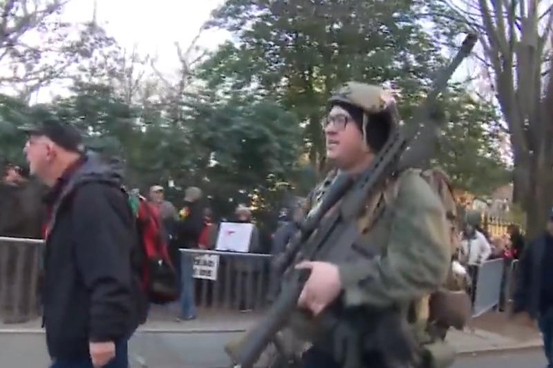 Провокаторы собирались расстреливать участников оружейного митинга в США как на охоте и готовились к новой гражданской войне