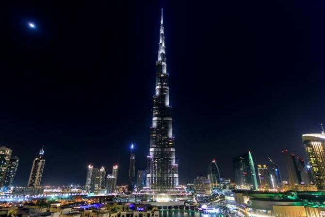 21-го сентября в 21:10 небоскреб Бурдж Халифа в Дубае впервые будет подсвечен цветами армянского триколора