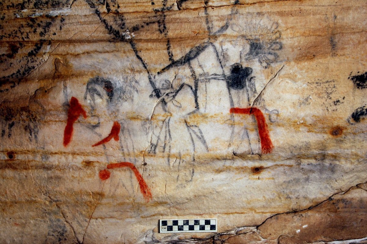 В США на аукционе продали пещеру коренных американцев, украшенную древними рисунками: ученые возмущены