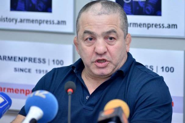 Левон Джулфалакян приступил к работе в аппарате мэрии Еревана