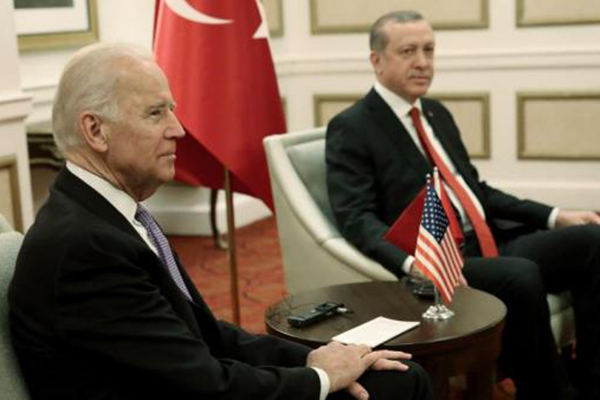 Эрдоган избегает столкновения с США после заявления Байдена