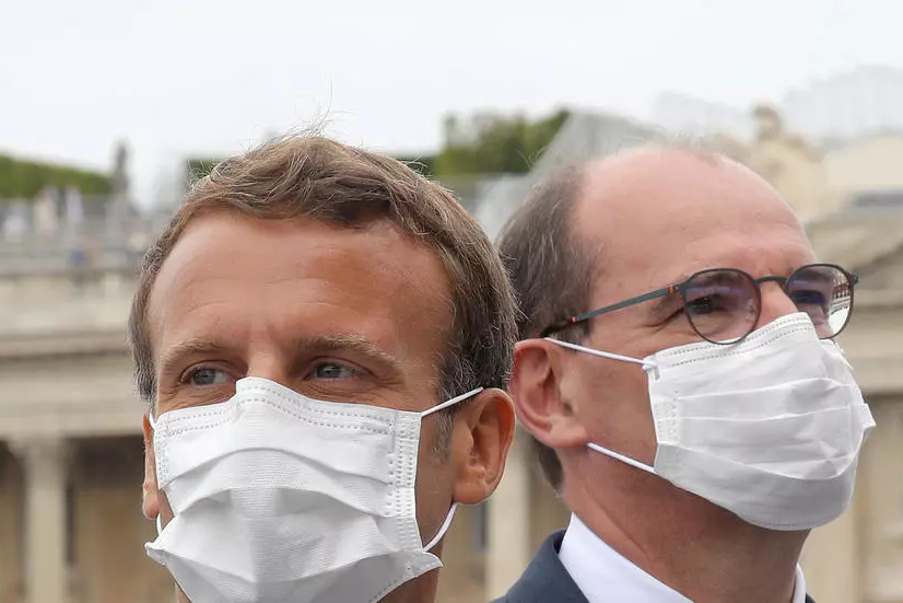 Команда укомплектована: во Франции сформировали самое большое правительство в современной истории страны