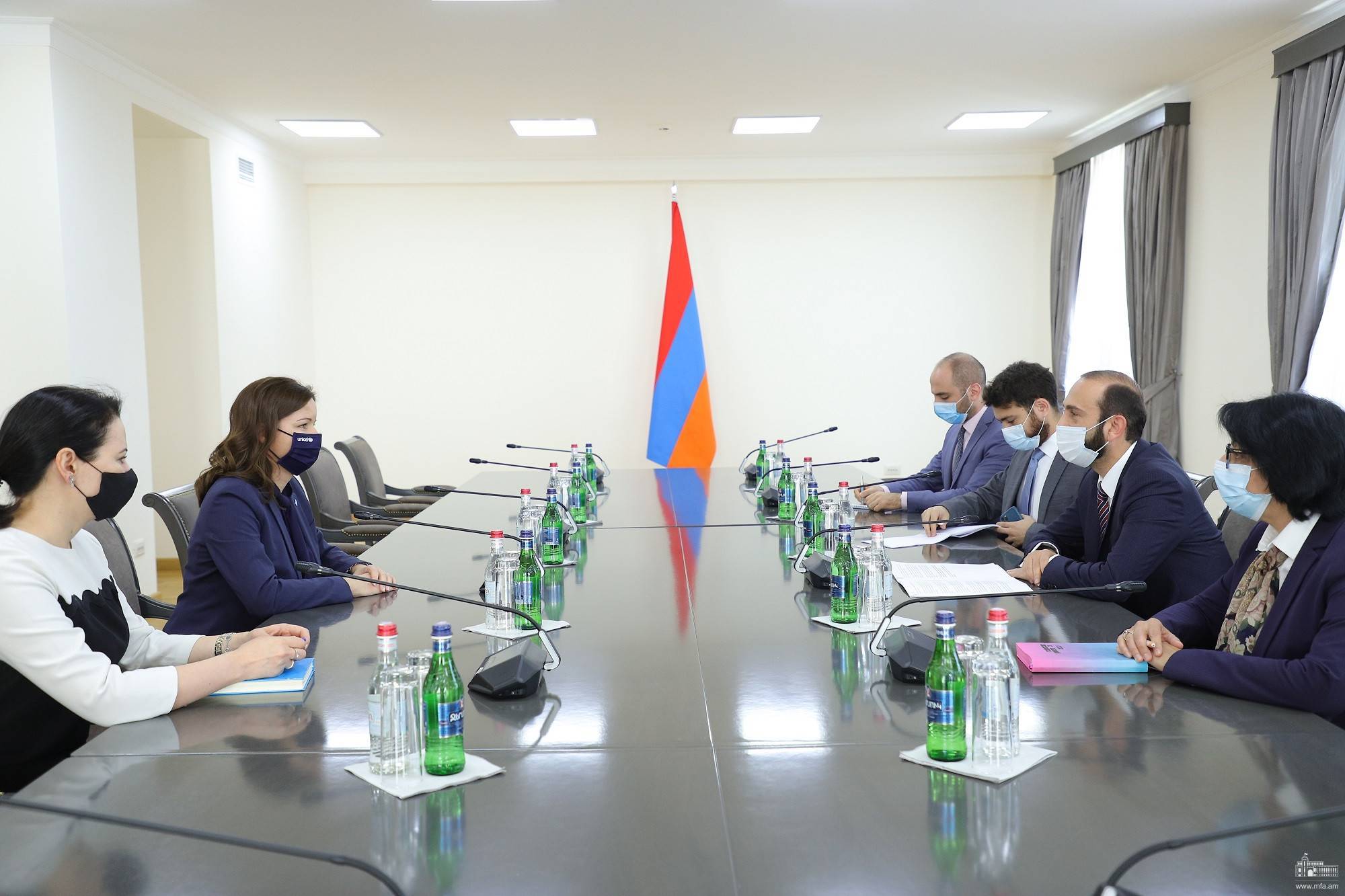 Ադրբեջանաթուրքական ագրեսիայի հումանիտար հետևաքներն են քննարկել Միրզոյանը և ՅՈՒՆԻՍԵՖ-ի ներկայացուցիչը