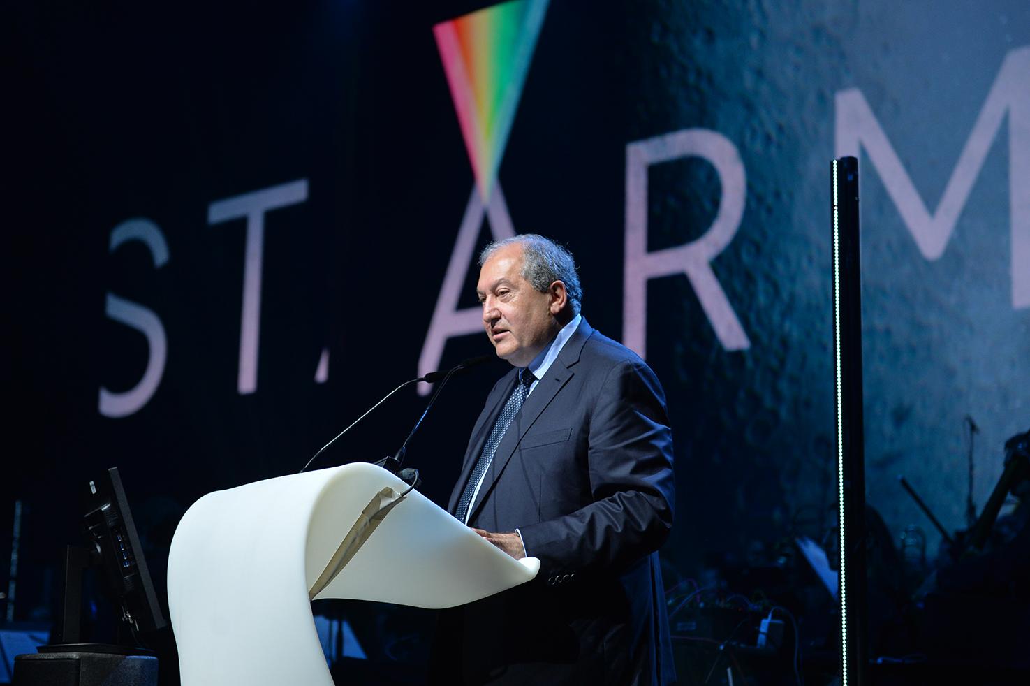 ՀՀ նախագահ Արմեն Սարգսյանն առաջարկել է Հայաստանում անցկացնել գիտության ու արվեստի միջազգային STARMUS 6-րդ փառատոնը