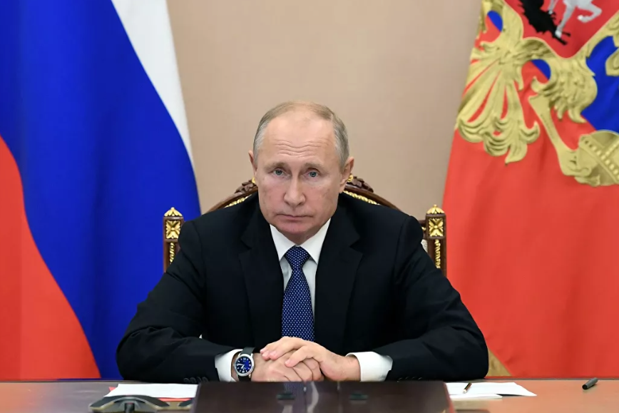 Путин обсудил с членами Совбеза РФ ситуацию в Карабахе
