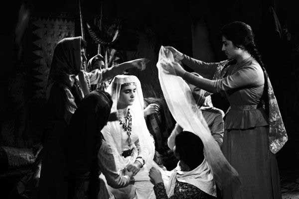 История первого армянского художественного фильма: «Намус», поднявшись на экраны в 1926 году, потряс не только армянского зрителя