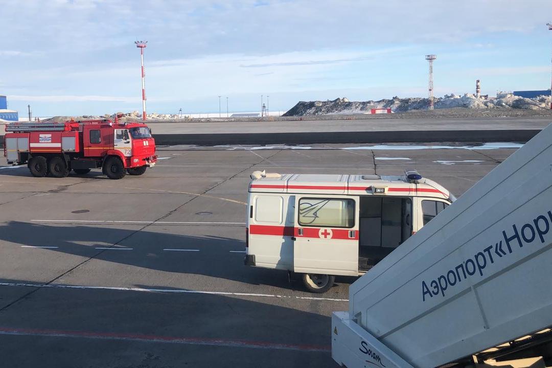 Из-за плохого самочувствия пассажира-гражданина Армении, самолет рейса Москва-Якутск вынужденно приземлился в Норильске 