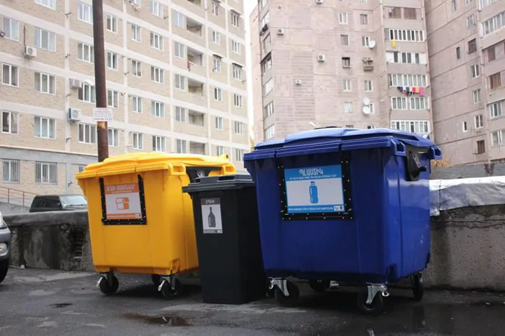 «Соц.ответственность»։ сортировка отходов в Ереване